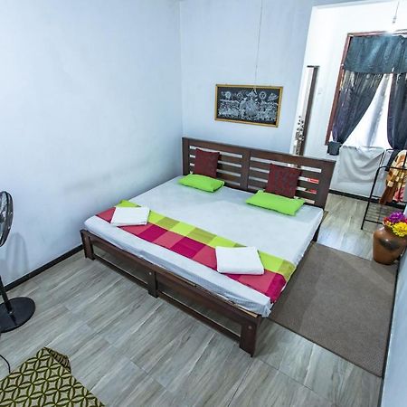 Gamage Friendly Home Канди Экстерьер фото