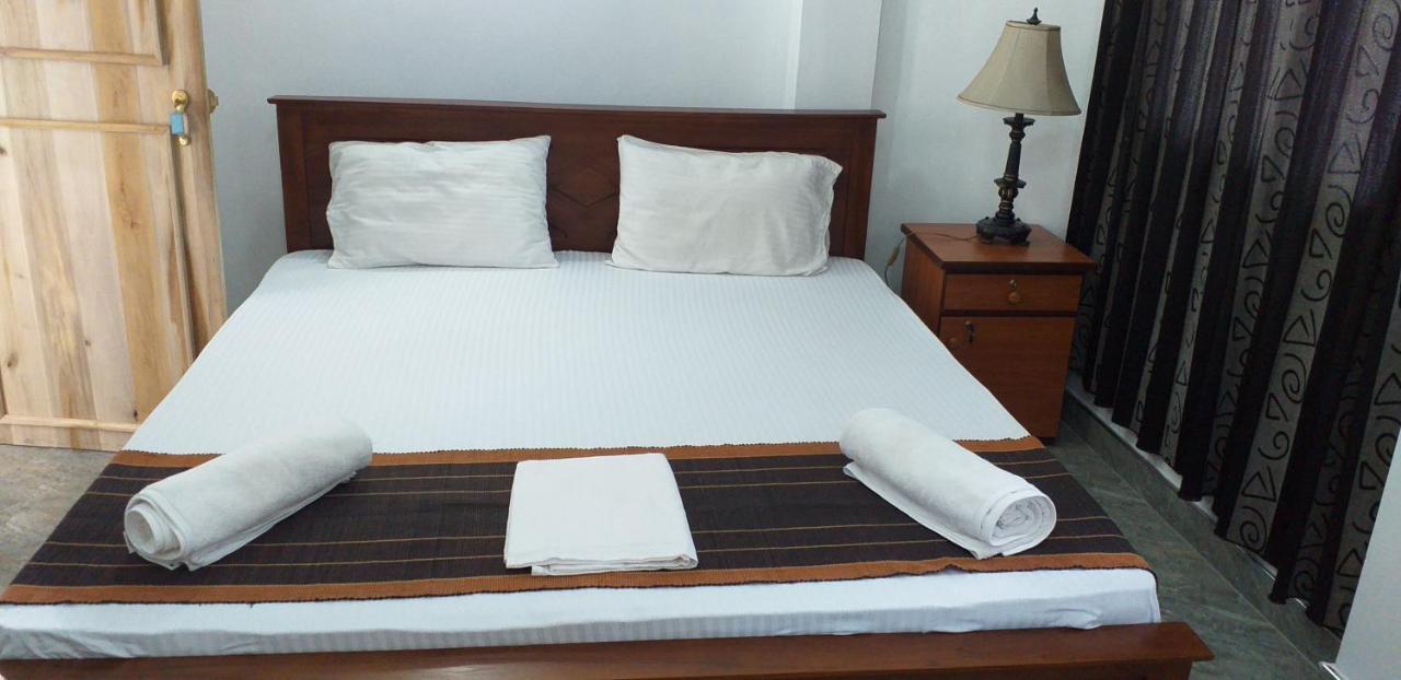 Gamage Friendly Home Канди Экстерьер фото
