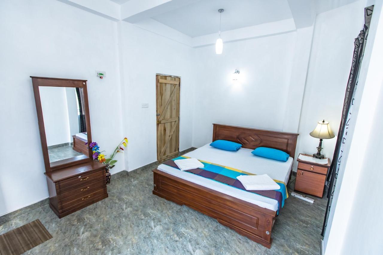 Gamage Friendly Home Канди Экстерьер фото